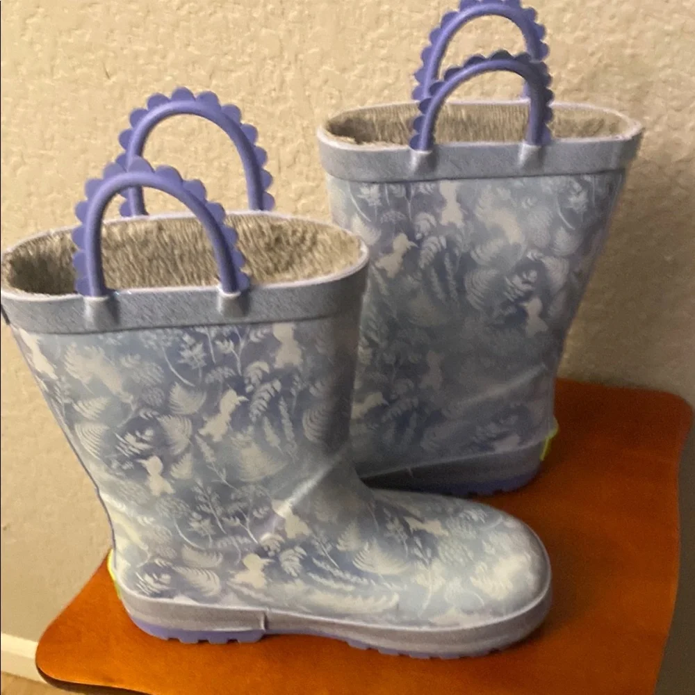 Disney Frozen II Kids Boots with Purple Accents